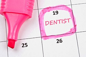 Dental appointment on calendar, marked with pink highlighter